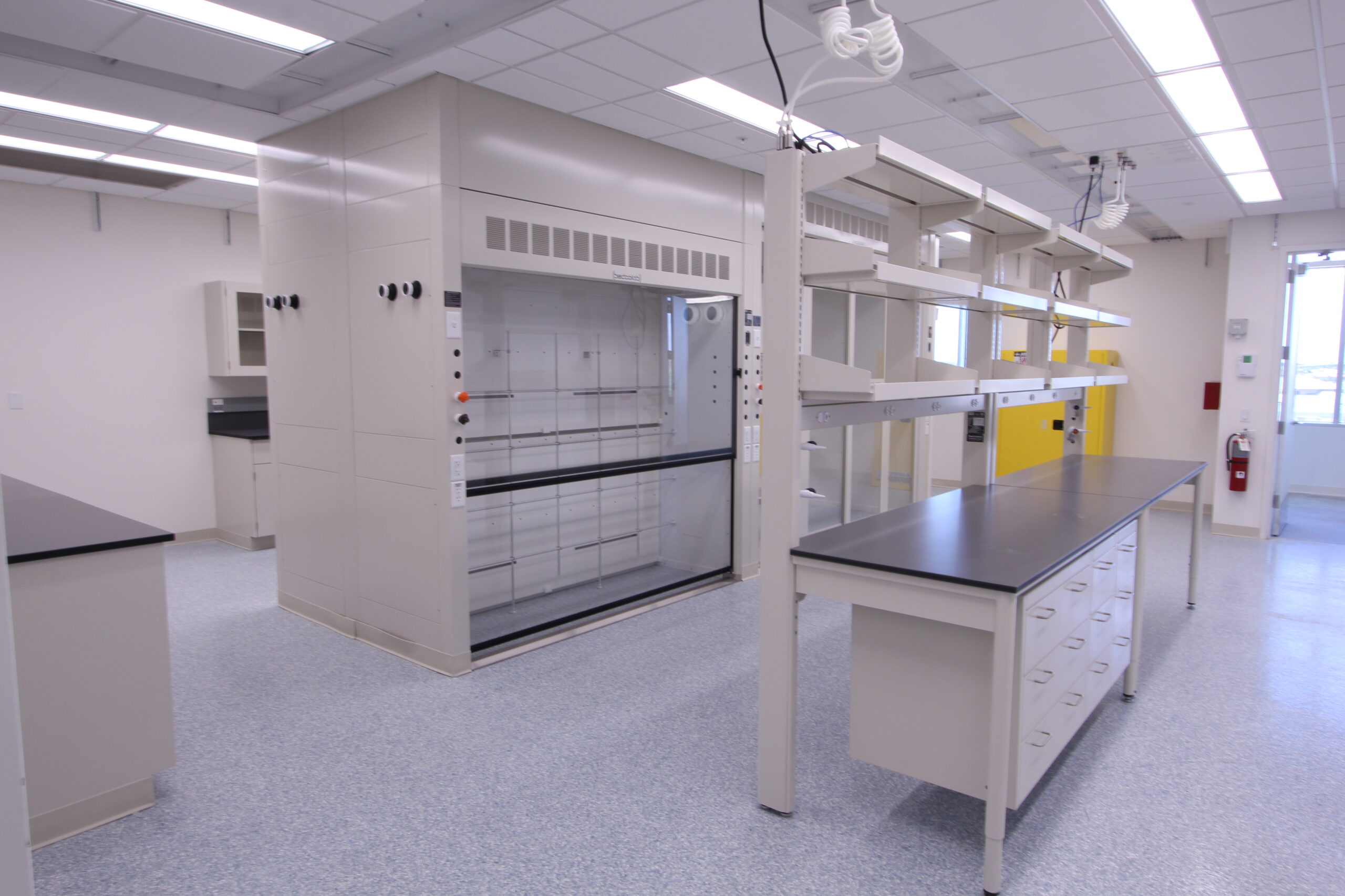 Trespa TopLab Plus 2